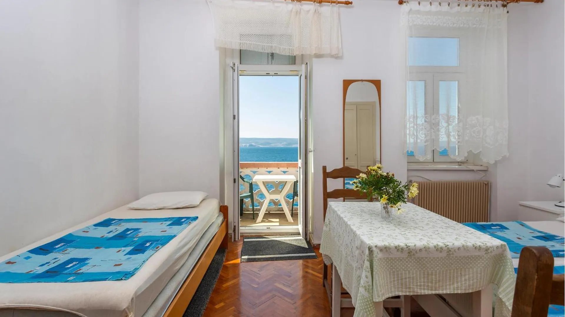 Nice Apartment In Novi Vinodolski With Wifi