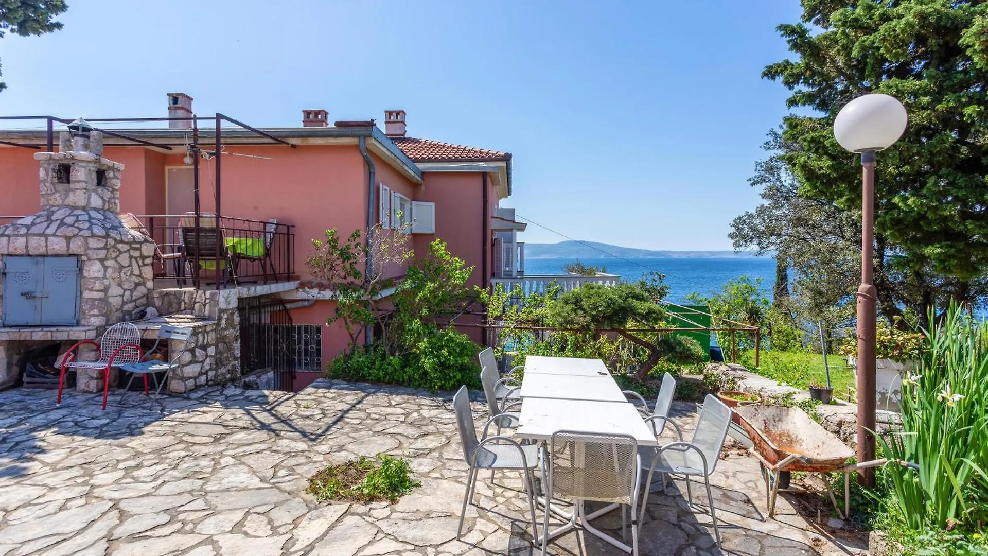 Nice Apartment In Novi Vinodolski With Wifi